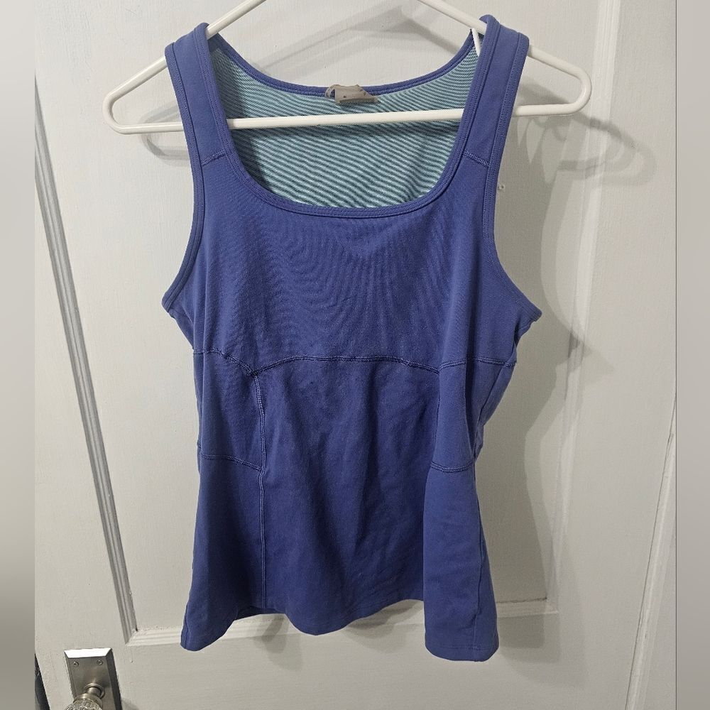 Athleta Blue Sports Tank With Built-in Bra Size Medium